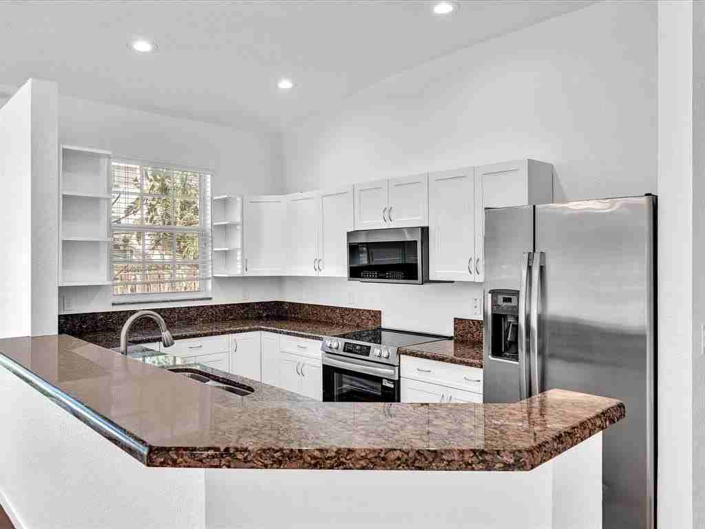 2807 Frederick Blvd - Photo 5 of 49