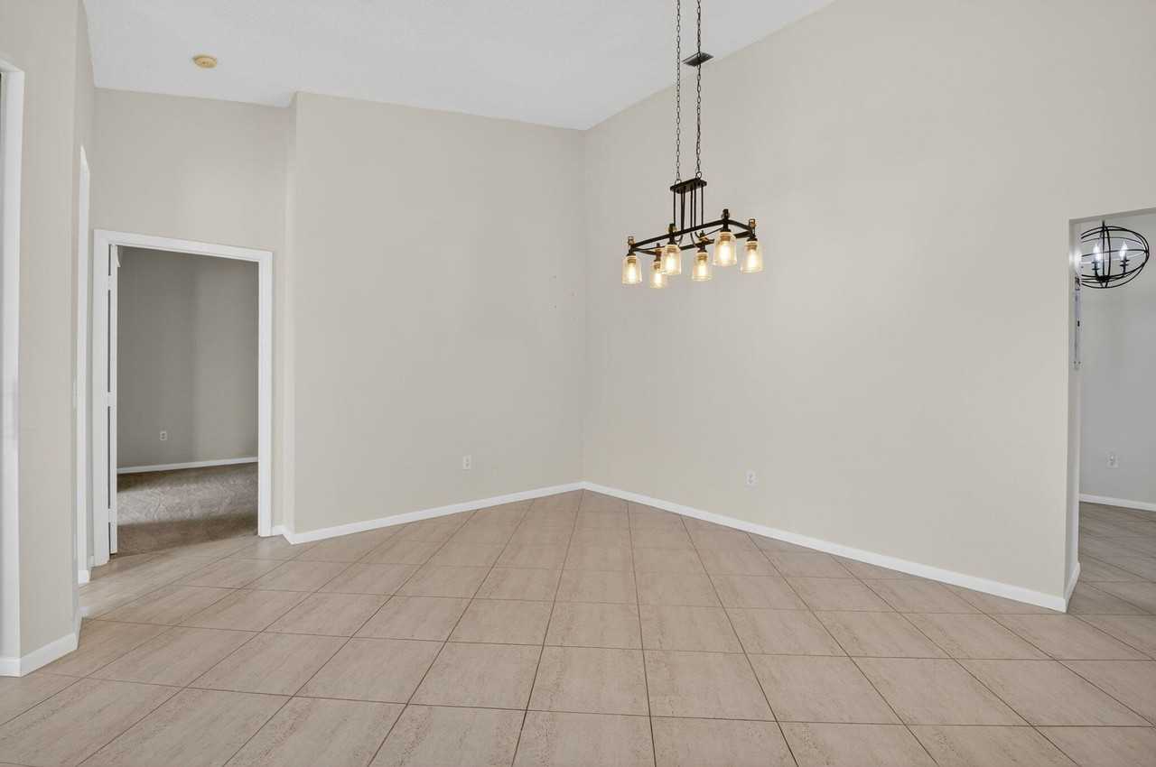 5136 Floria Dr #N - Photo 7 of 25