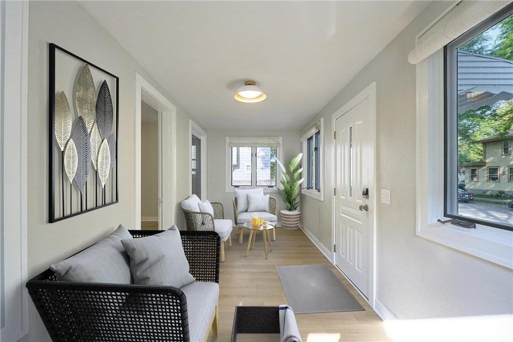 1708 Brook Ave Se - Photo 2 of 16