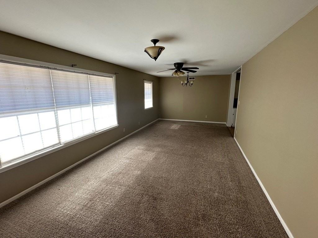 2708 Harvard Ave - Photo 2 of 17