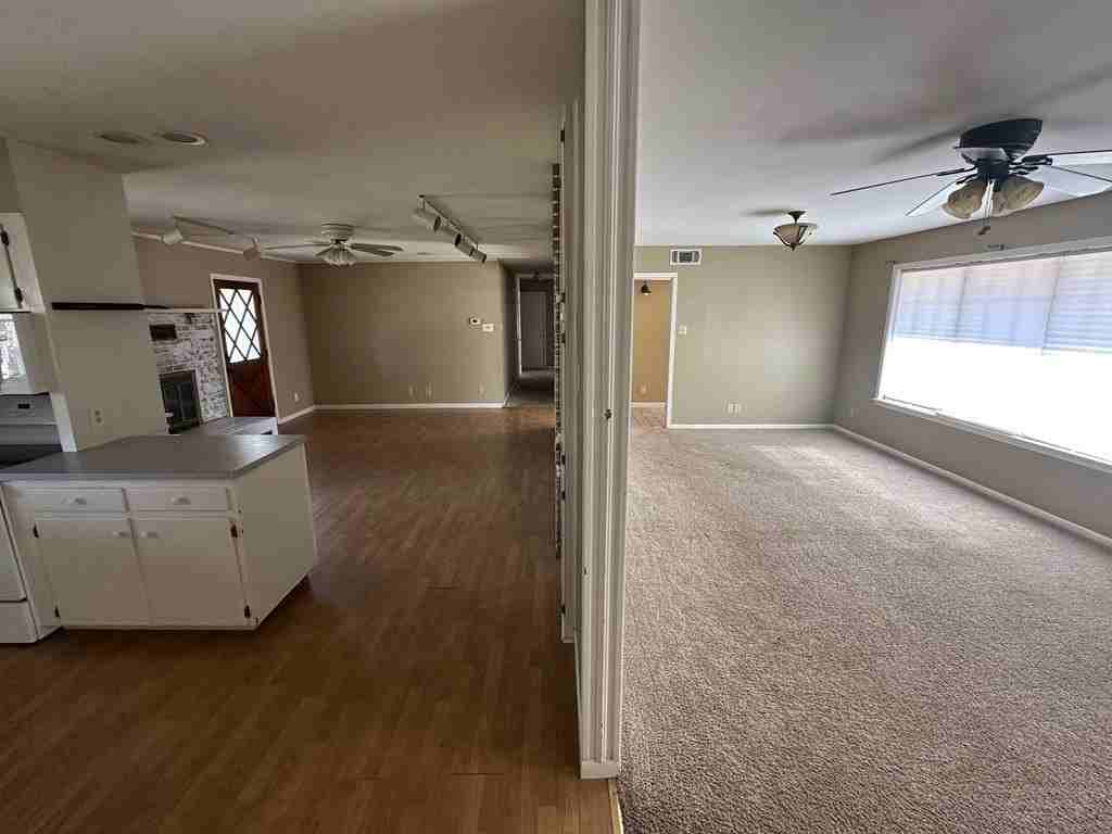 2708 Harvard Ave - Photo 4 of 17