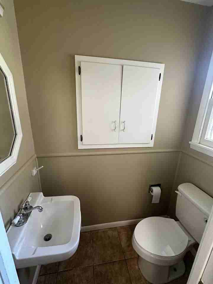 2708 Harvard Ave - Photo 7 of 17