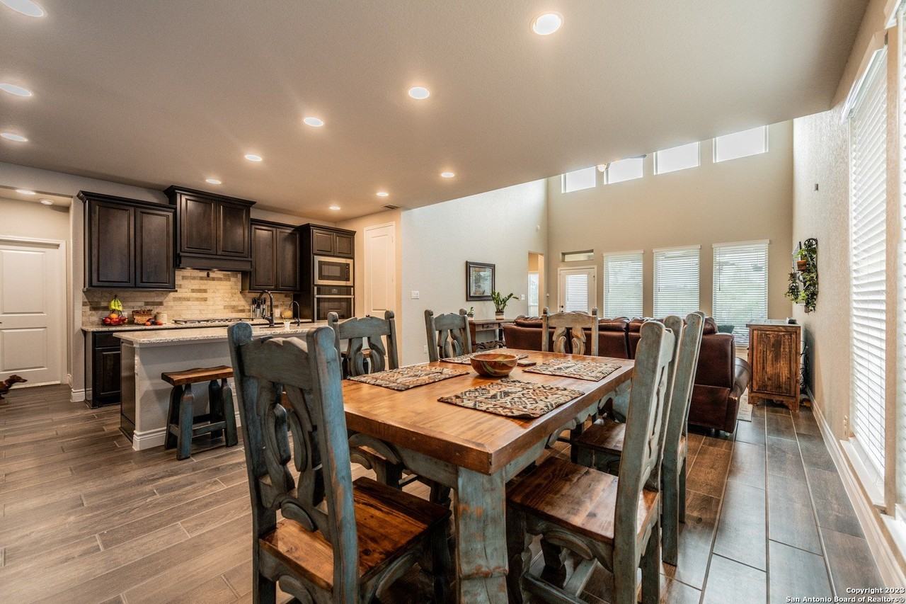 14026 Blind Bandit Crk - Photo 2 of 28