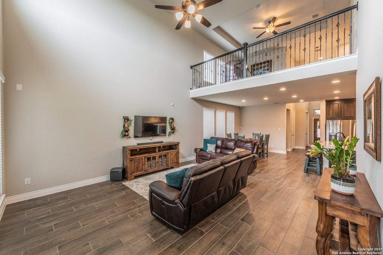 14026 Blind Bandit Crk - Photo 4 of 28