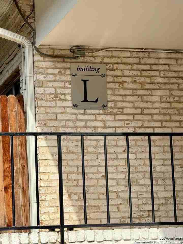 8038 Broadway Apt 223 #223 - Photo 4 of 16