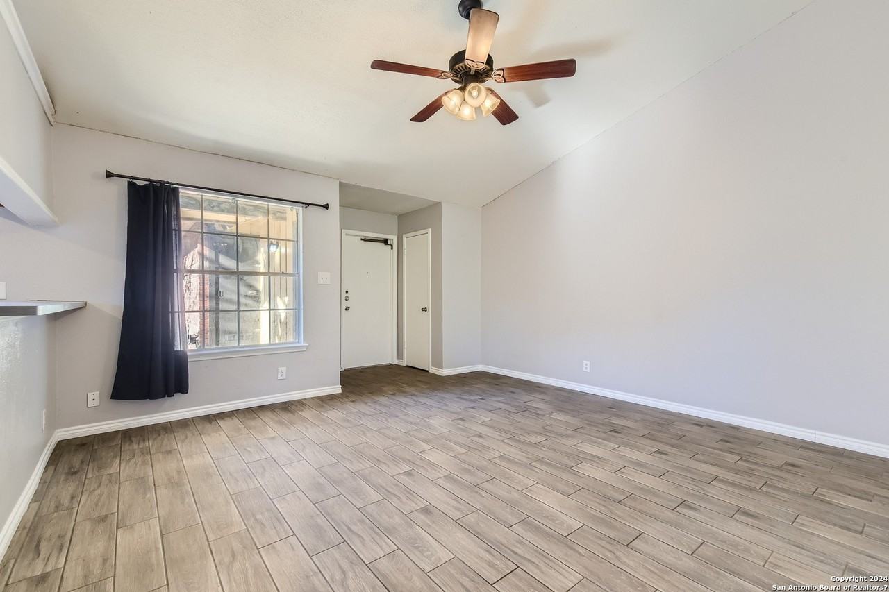 5050 Ayrshire - Photo 6 of 11