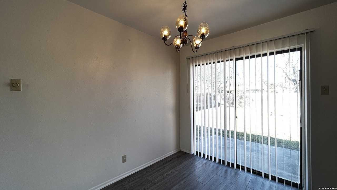 939 Hayloft Ln - Photo 7 of 28