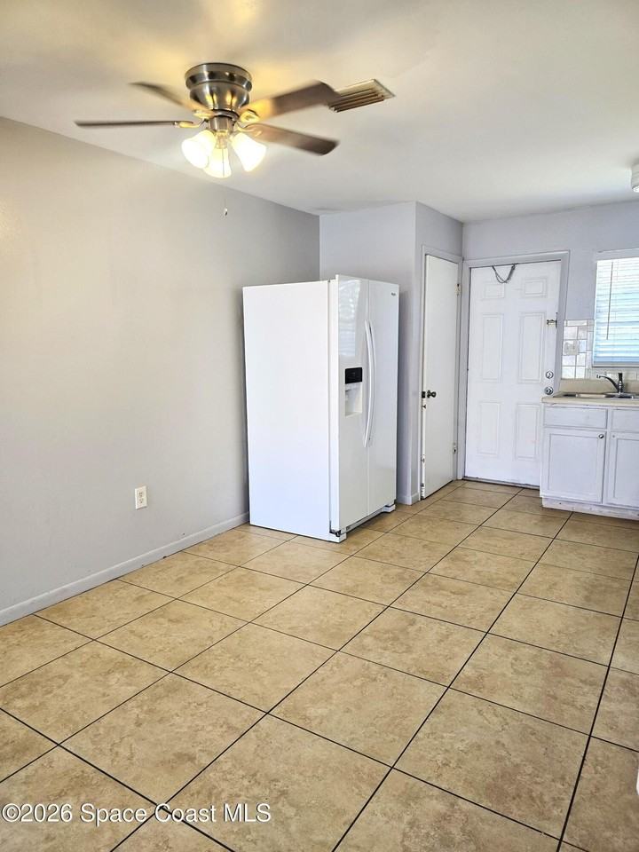 125 Lucas Rd - Photo 3 of 10