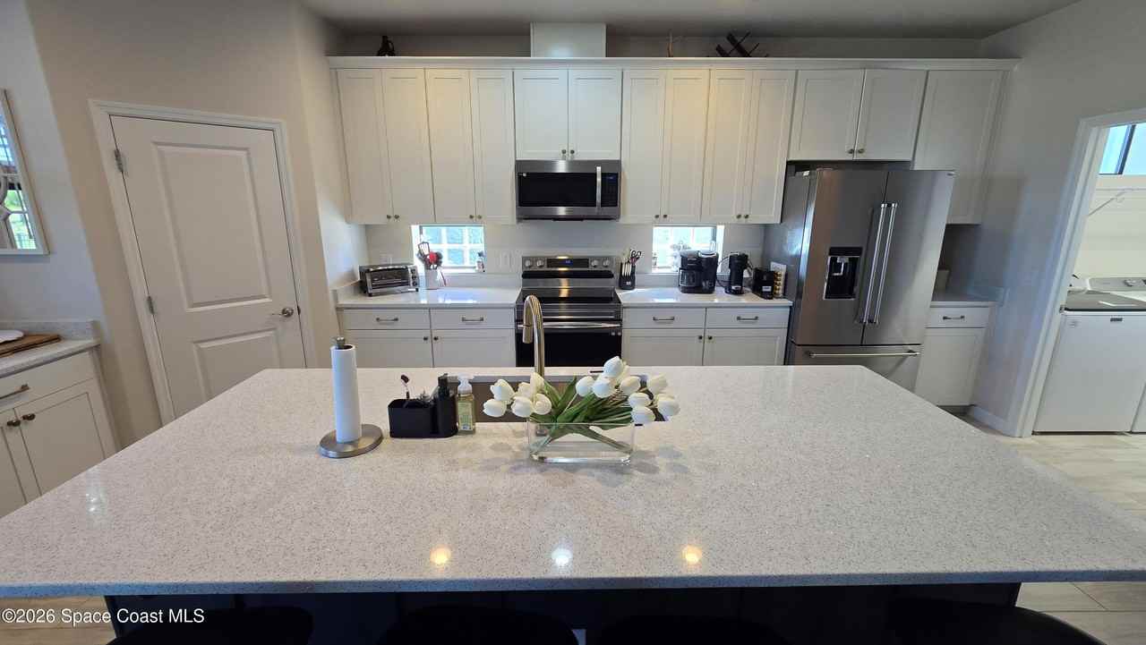 8137 Dobre Way - Photo 4 of 25