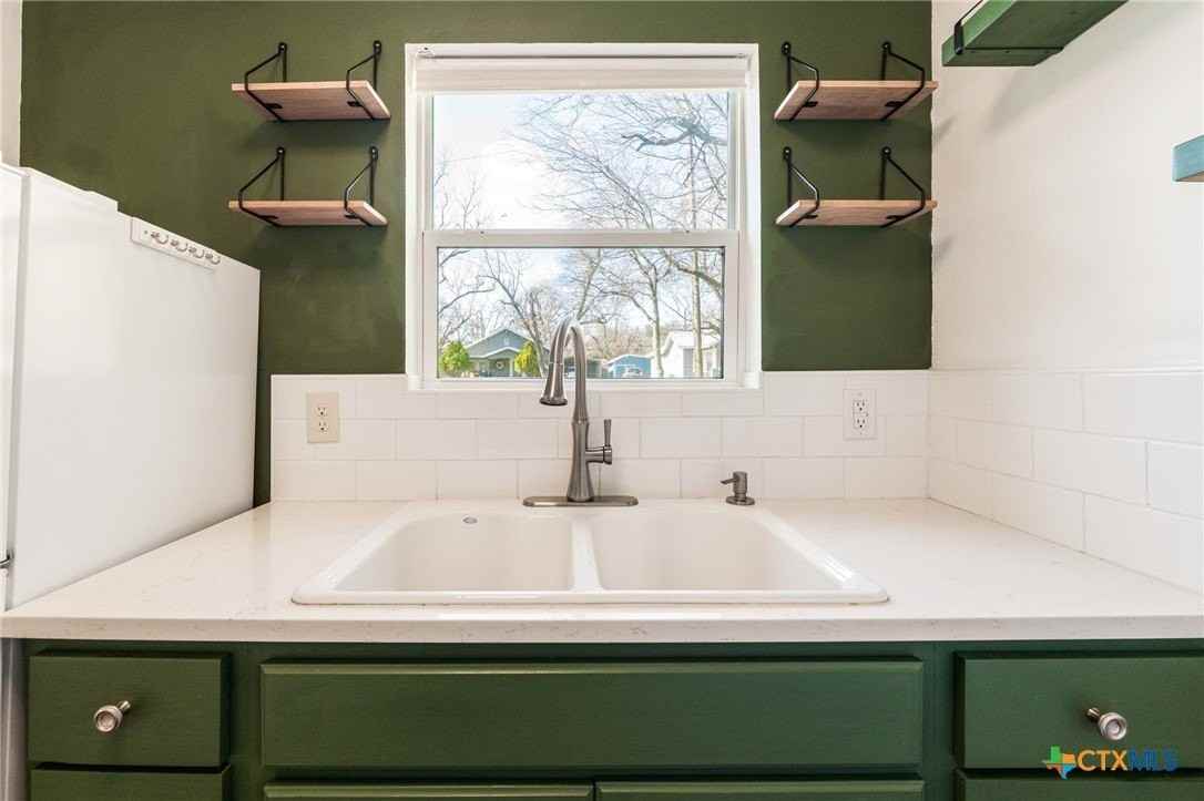 1007 S 25th St - Photo 7 of 14