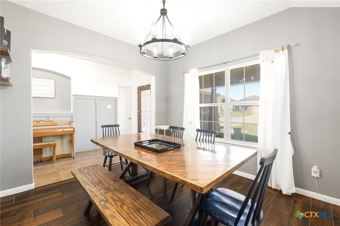 2608 Camp Cooper Dr - Photo 3 of 15