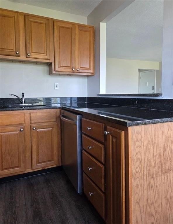 3 Admiralty Dr Unit A6 #A6 - Photo 4 of 17