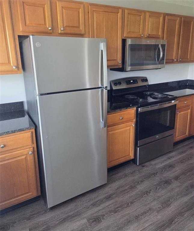 3 Admiralty Dr Unit A6 #A6 - Photo 5 of 17