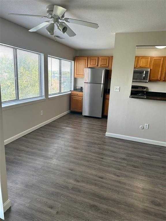 3 Admiralty Dr Unit A6 #A6 - Photo 6 of 17