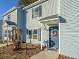 featured image of 1340 Hancock St Apt B #B