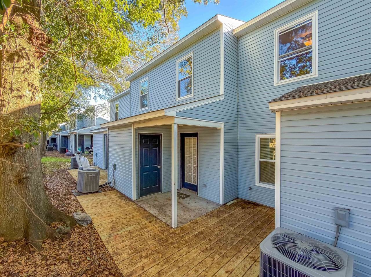 1340 Hancock St Apt B #B - Photo 5 of 49