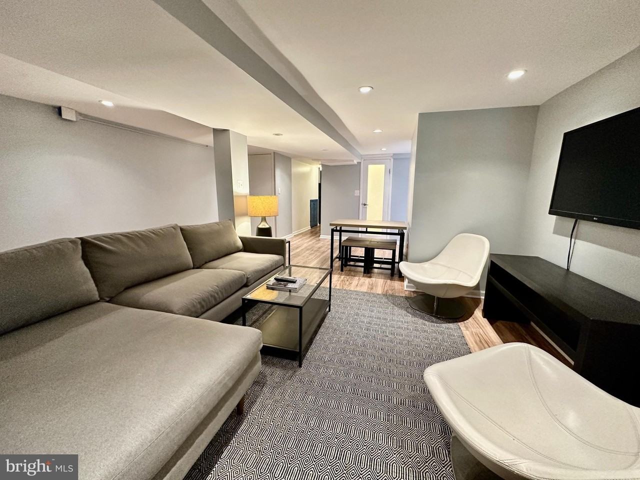 4509 15th St Nw Apt B #B - Photo 7 of 24