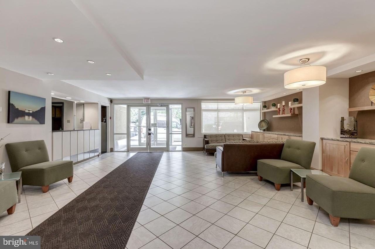 2401 H St Nw Apt 307 #307 - Photo 3 of 23