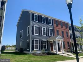 featured image of 1533 Schwinn St