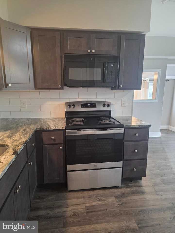 320 Main St Unit 1 #1 - Photo 4 of 22