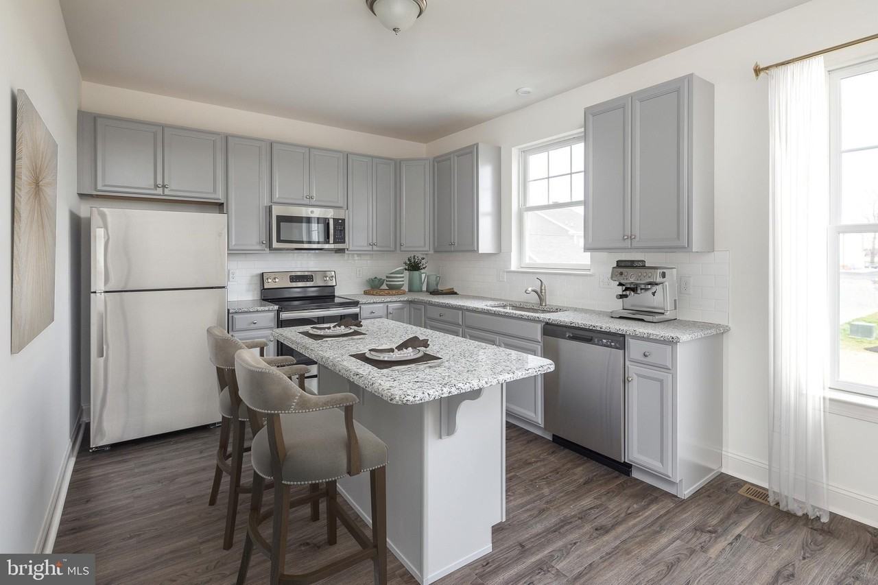 873 Mapleton Ave Unit 188 #188 - Photo 3 of 24