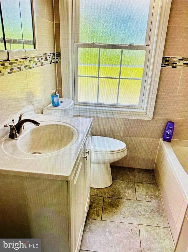 5602 Northwood Dr - Photo 3 of 7