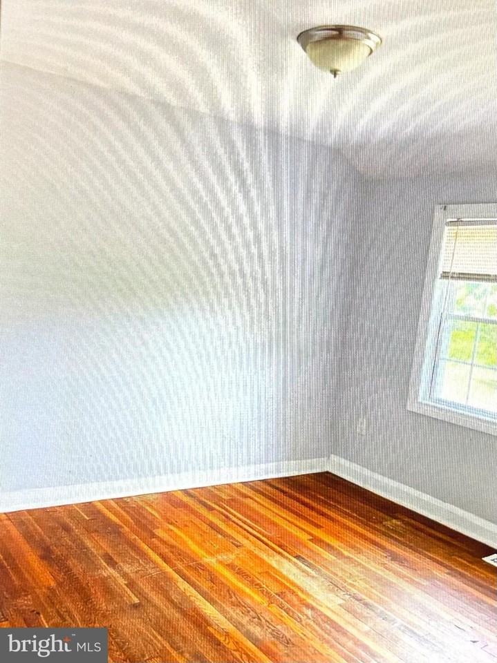 5602 Northwood Dr - Photo 4 of 7