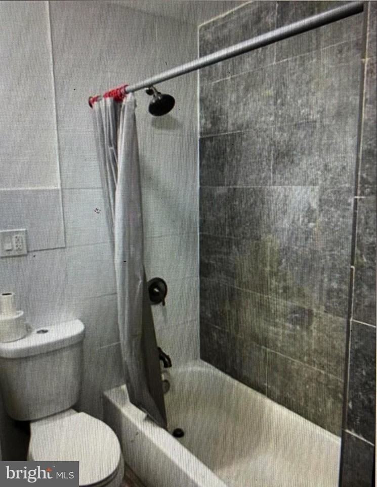 4754 Alhambra Ave - Photo 4 of 10