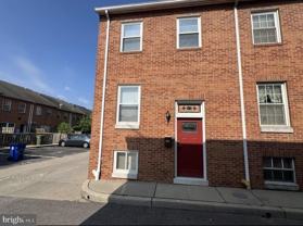 402 N Chapel St - Photo 1 of 1