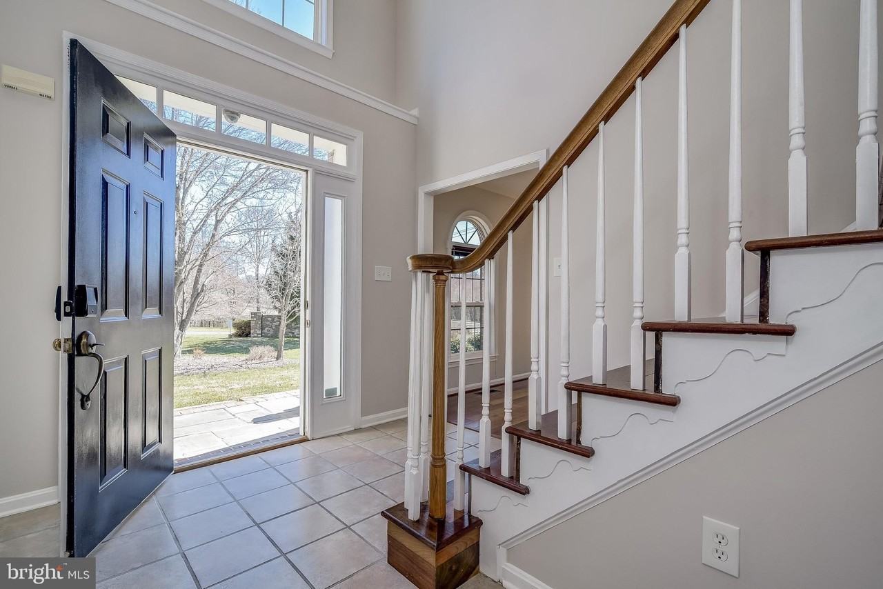 19900 Belle Chase Dr - Photo 2 of 39