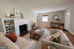 5817 Kingswood Rd - Photo 1 of 1