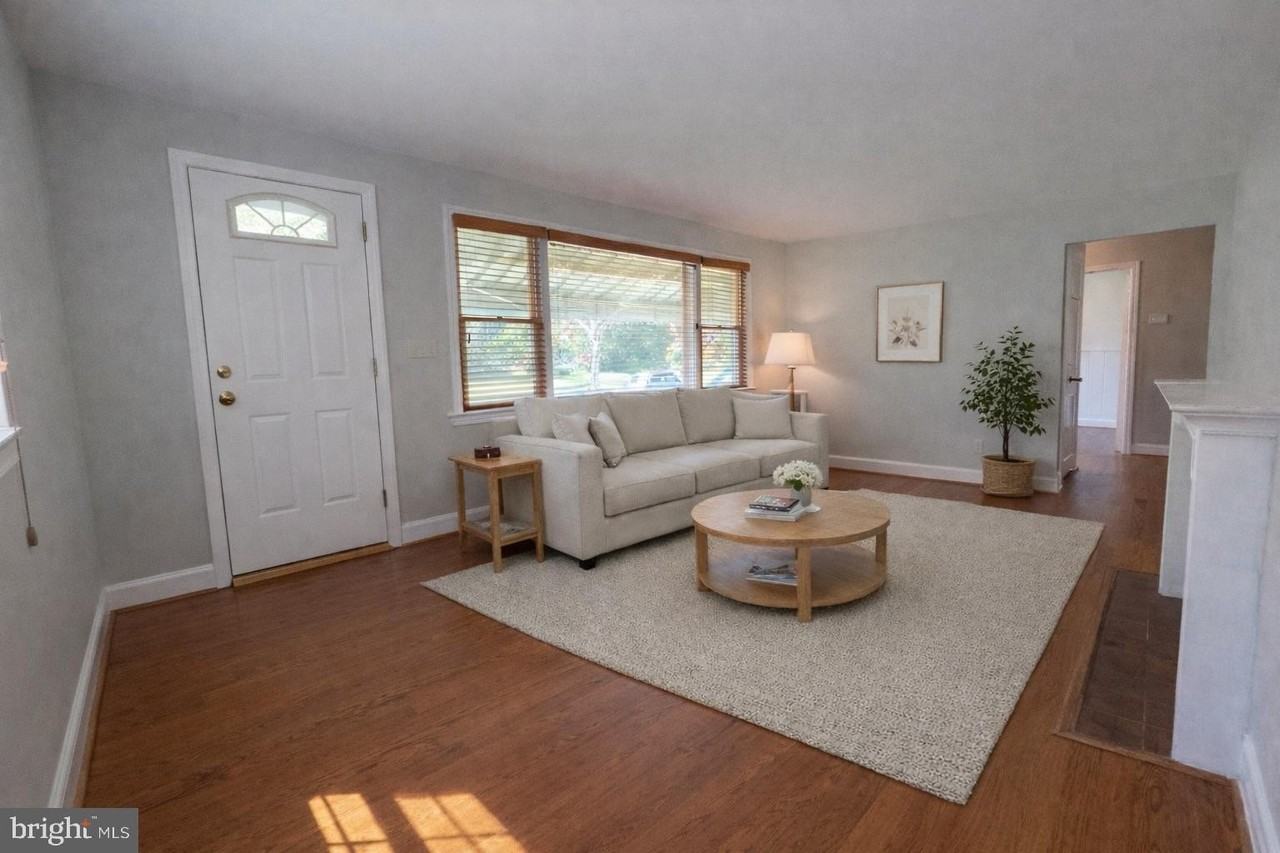 5817 Kingswood Rd - Photo 2 of 40