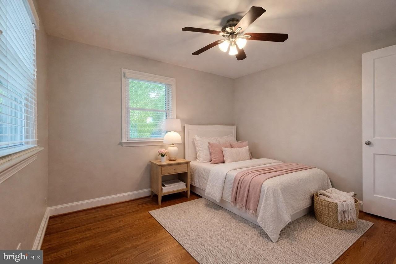 5817 Kingswood Rd - Photo 7 of 40