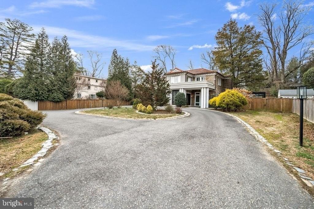 5306 Bradley Blvd - Photo 2 of 47