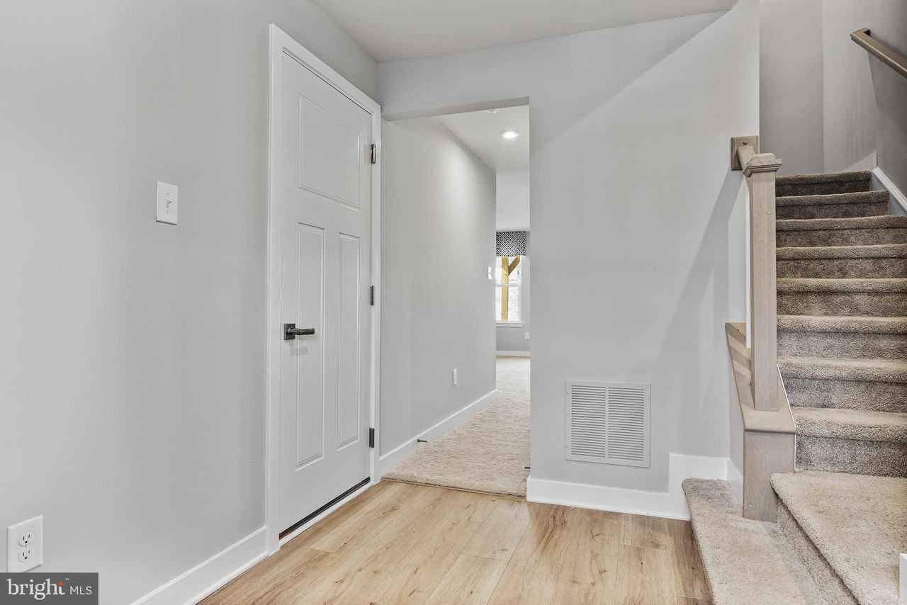 1 Sage Way - Photo 4 of 29