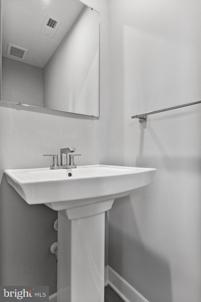 1 Sage Way - Photo 6 of 29