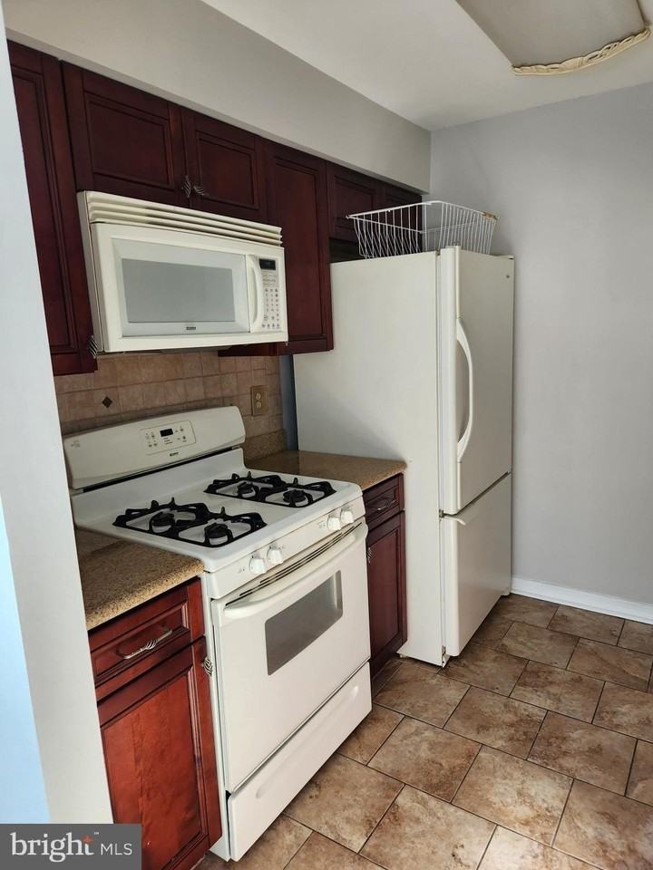 316 Georgia Ct - Photo 7 of 18