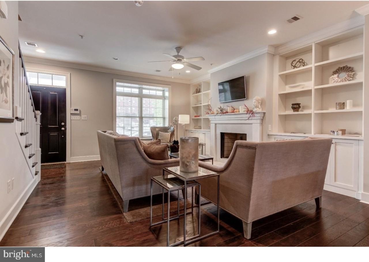 602 D St - Photo 2 of 23