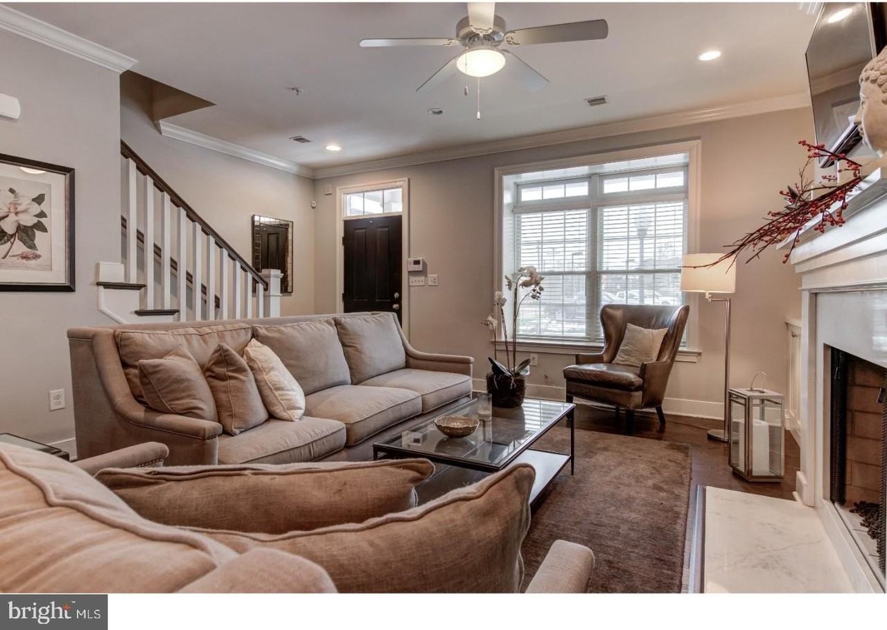 602 D St - Photo 5 of 23