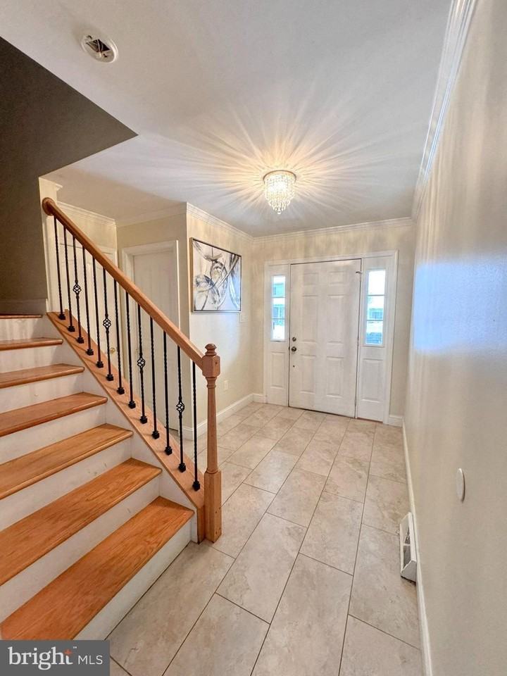 151 Eagle Dr - Photo 3 of 23