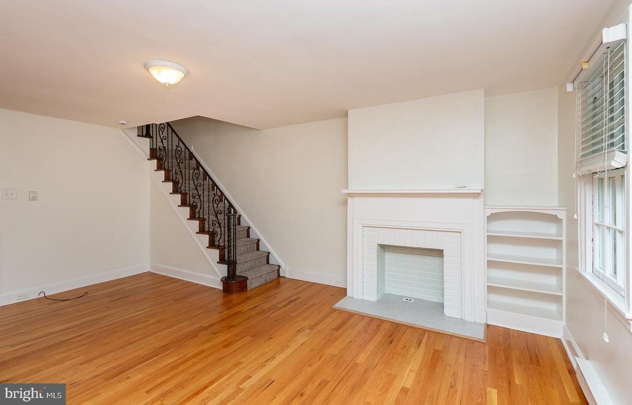 240 Henley Rd - Photo 4 of 29