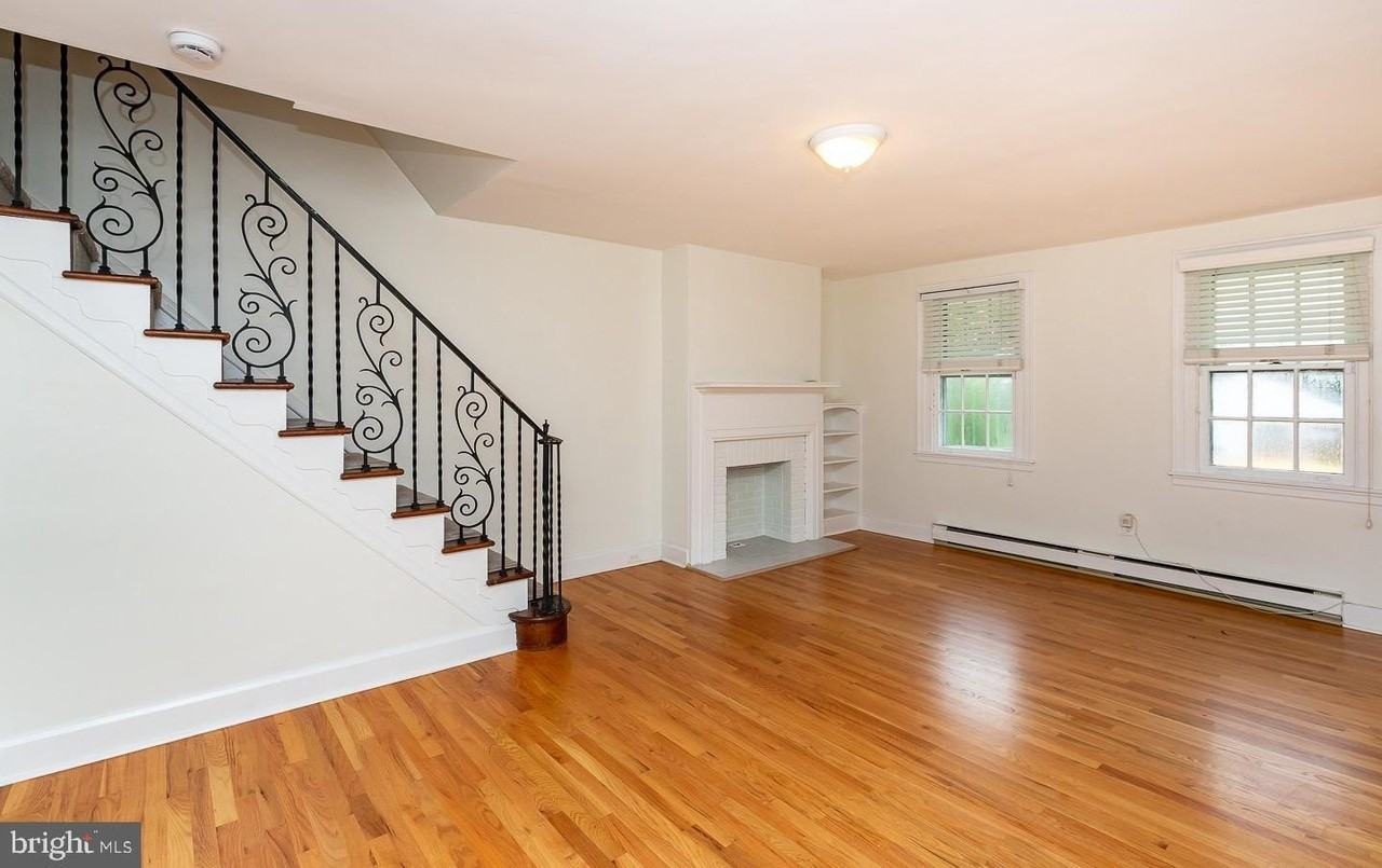 240 Henley Rd - Photo 5 of 29