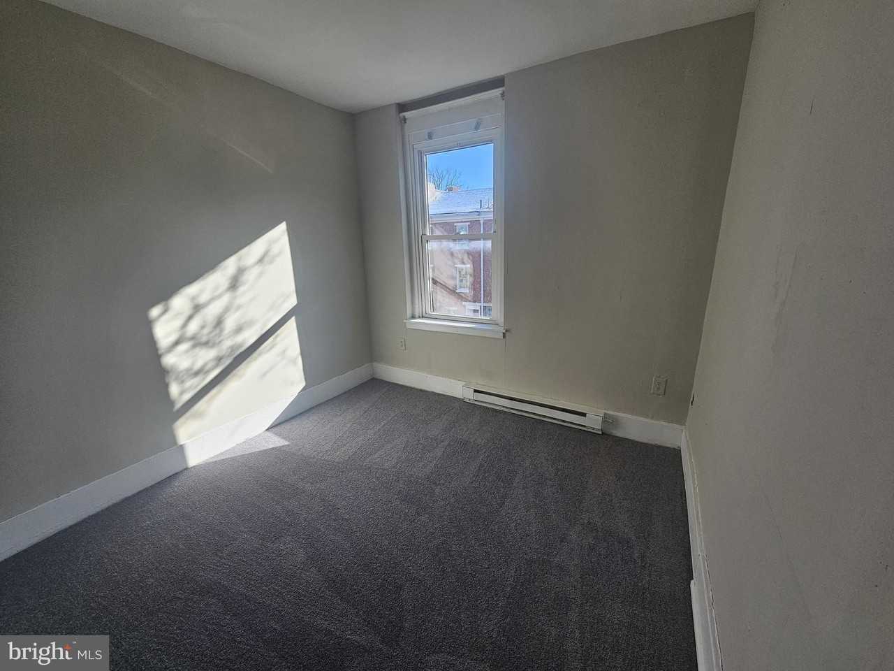 Swede St #3F - Photo 3 of 7