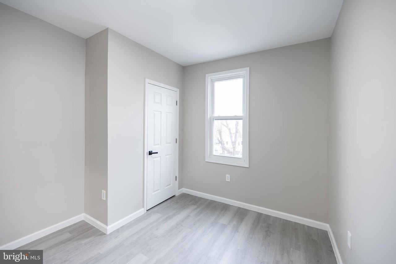 2265 E Clearfield St - Photo 5 of 27