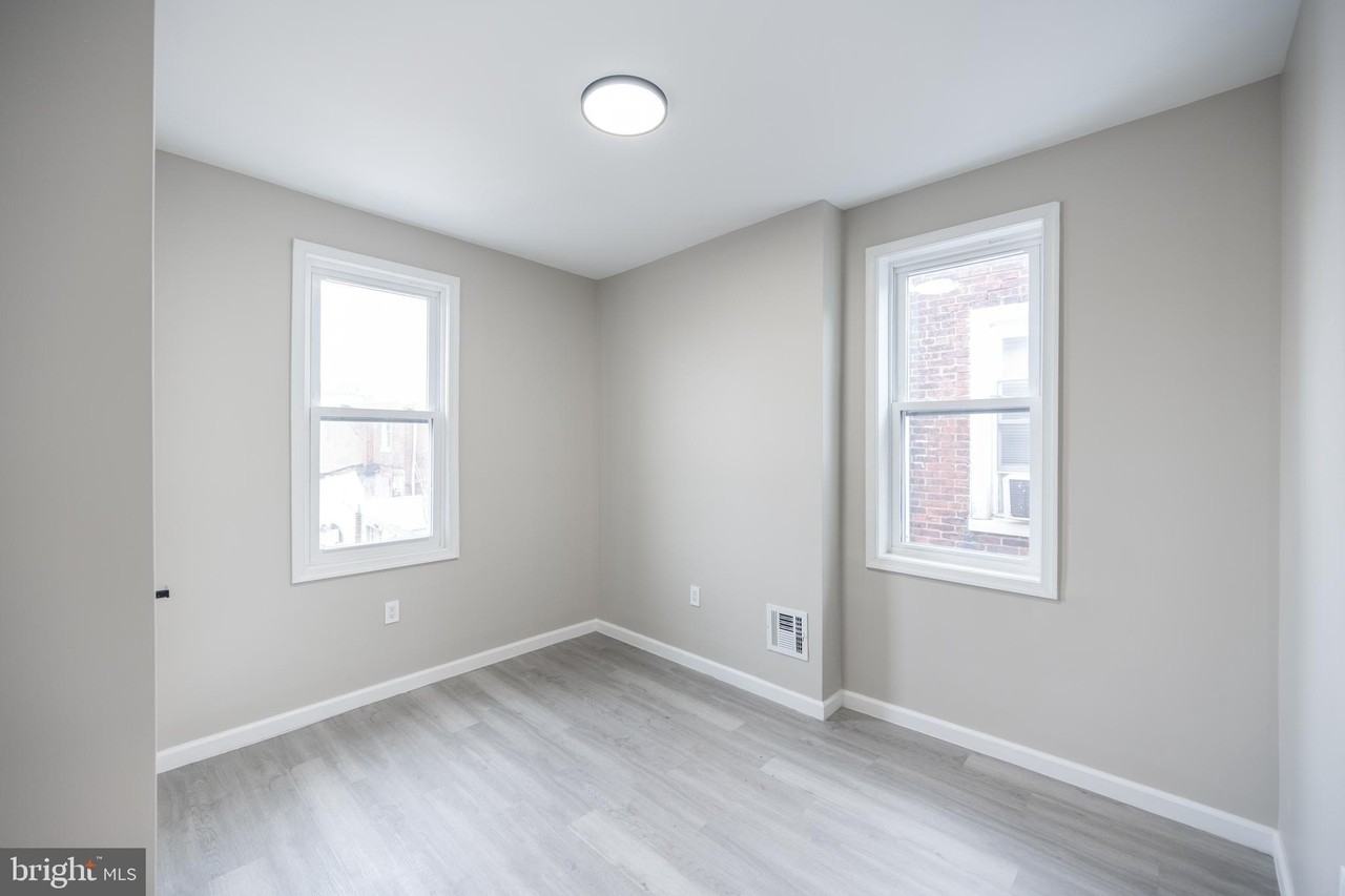 2265 E Clearfield St - Photo 6 of 27