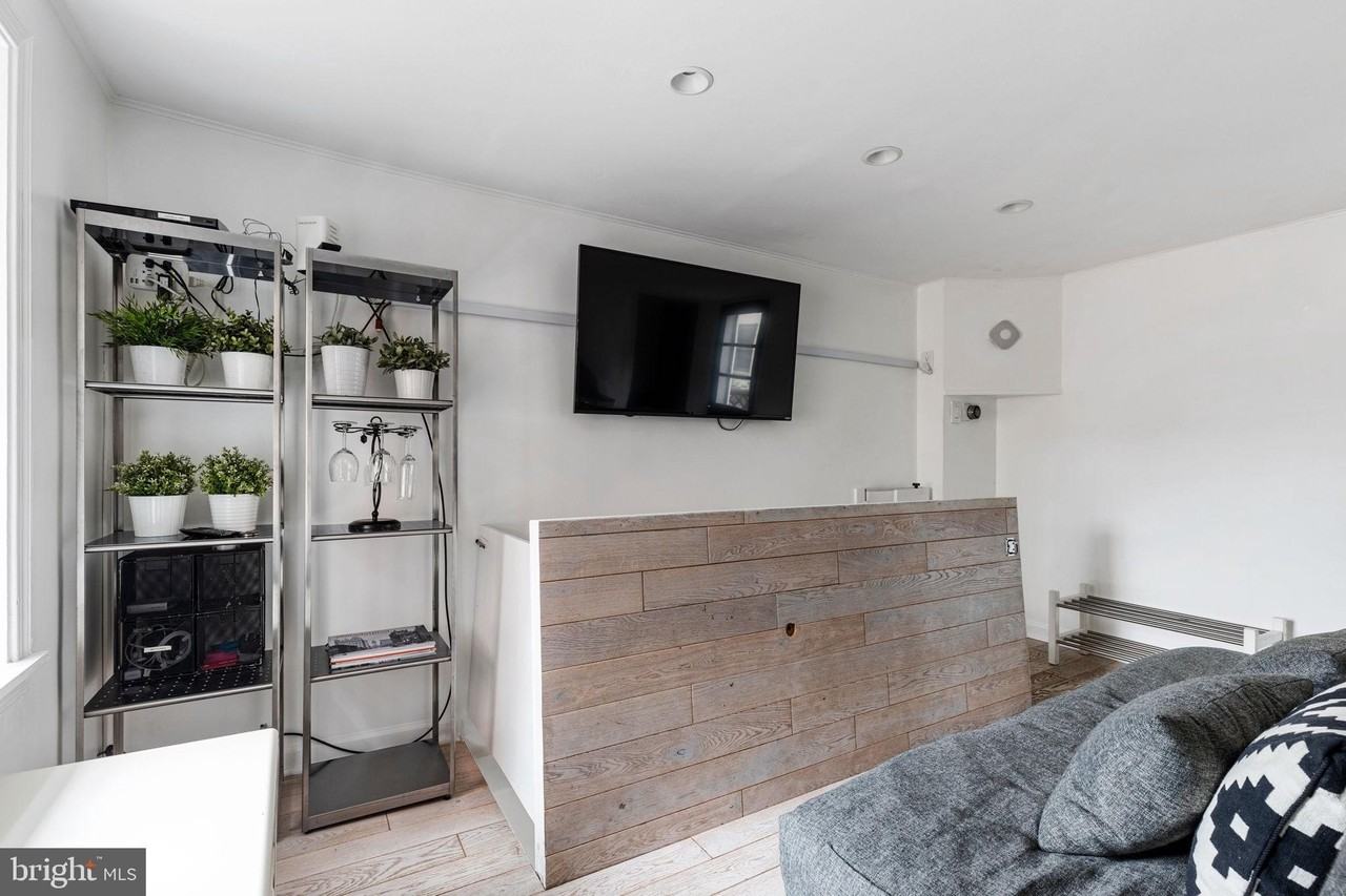 2127 Rodman St - Photo 4 of 19