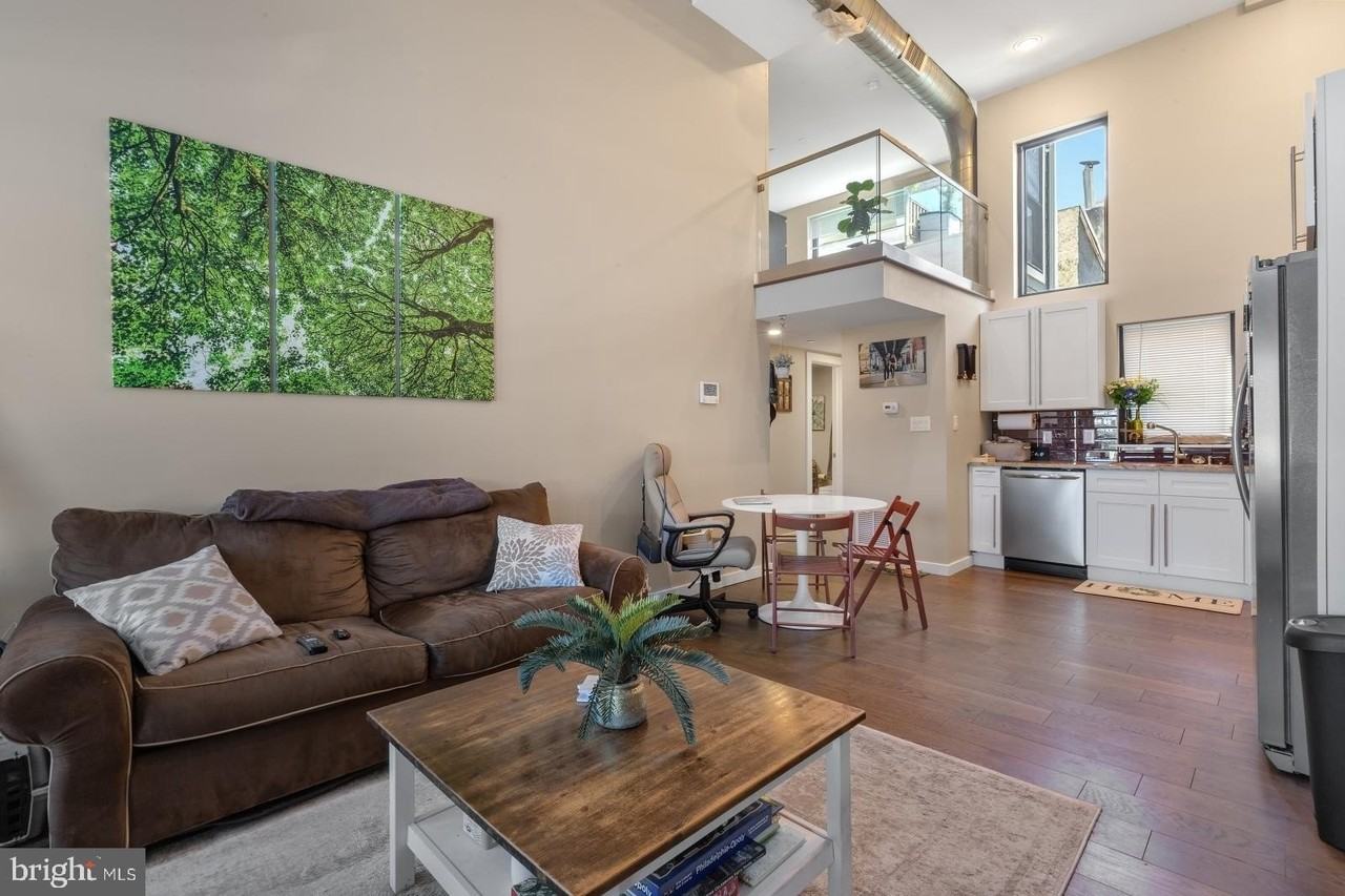 1142 Crease St Apt 2l #2L - Photo 7 of 17