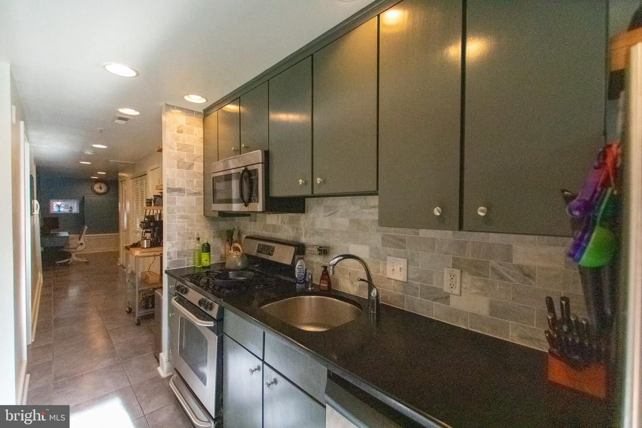 1814 Christian St Apt 1 #1 - Photo 6 of 30