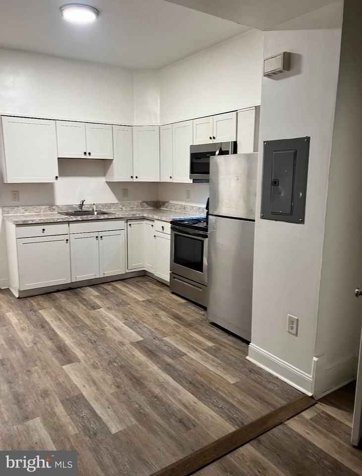 1241 N 60th St Apt 1 #1 - Photo 3 of 8