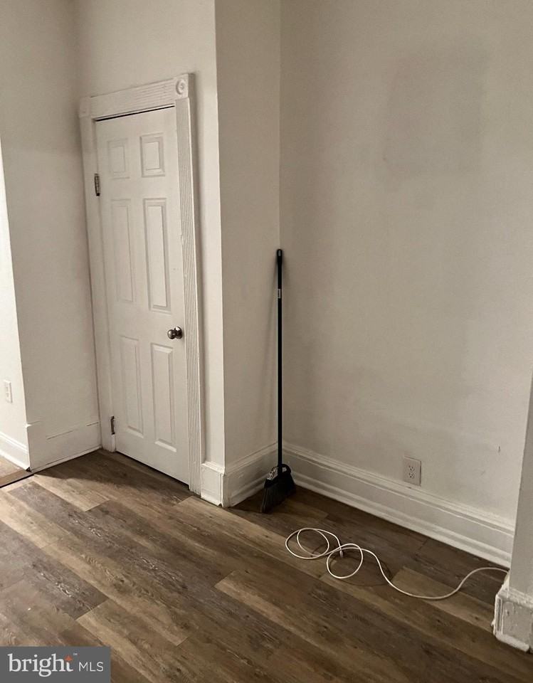 1241 N 60th St Apt 1 #1 - Photo 6 of 8